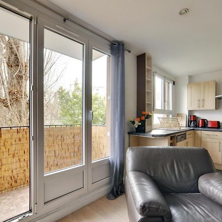 Appartement Chic Apart With Parking à Saint-Denis  Extérieur photo