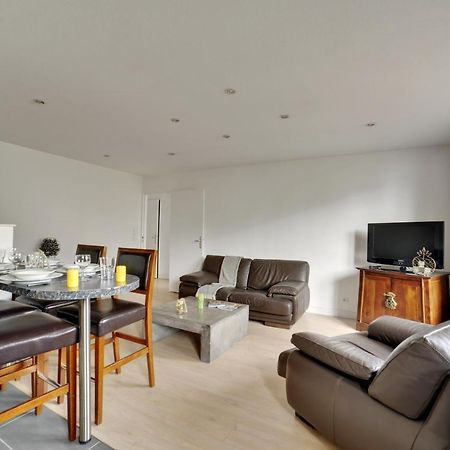 Appartement Chic Apart With Parking à Saint-Denis  Extérieur photo